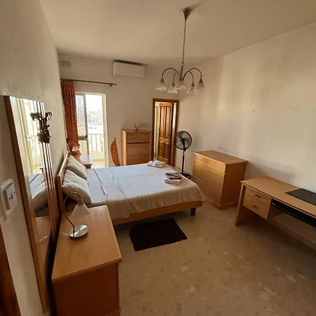 Cozy Private And Private Bathroom *
