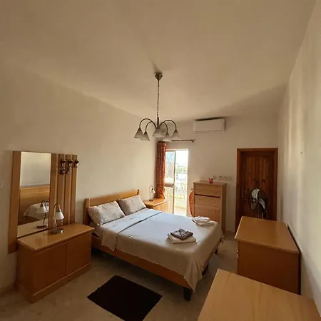 Cozy Private And Private Bathroom Σλιέμα